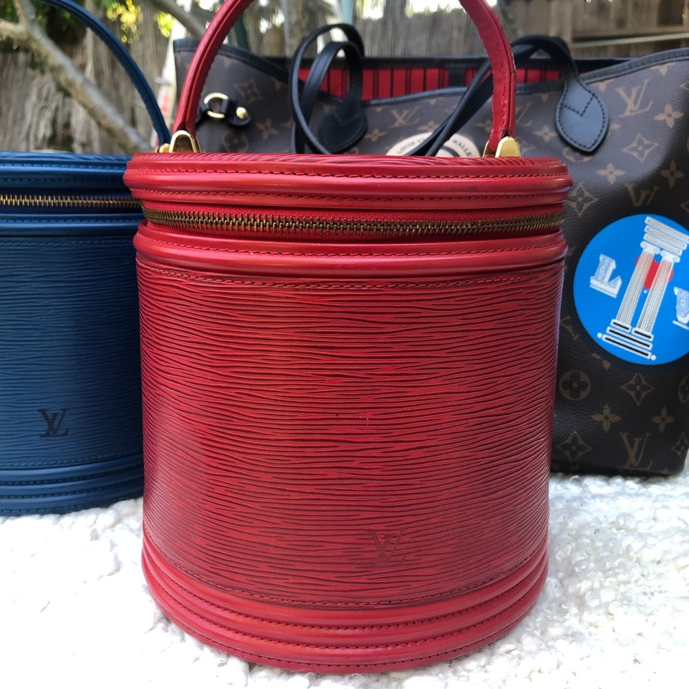 Louis Vuitton bucket Red EPI